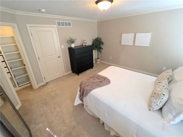 409 Marshall Heights Dr, Marshall, PA 15090