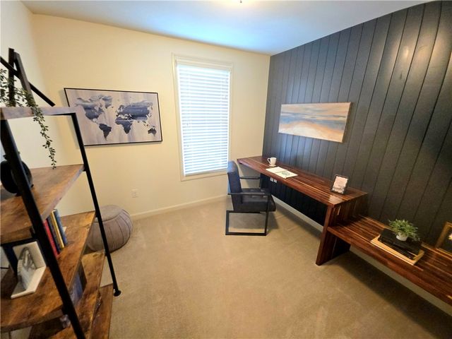 409 Marshall Heights Dr, Marshall, PA 15090