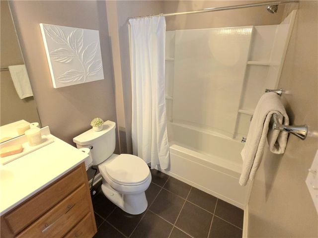 409 Marshall Heights Dr, Marshall, PA 15090