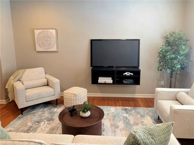 409 Marshall Heights Dr, Marshall, PA 15090