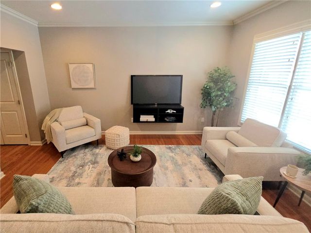 409 Marshall Heights Dr, Marshall, PA 15090