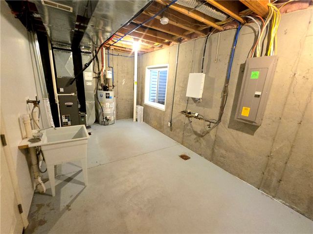 409 Marshall Heights Dr, Marshall, PA 15090