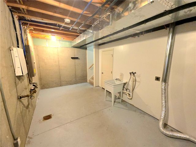 409 Marshall Heights Dr, Marshall, PA 15090