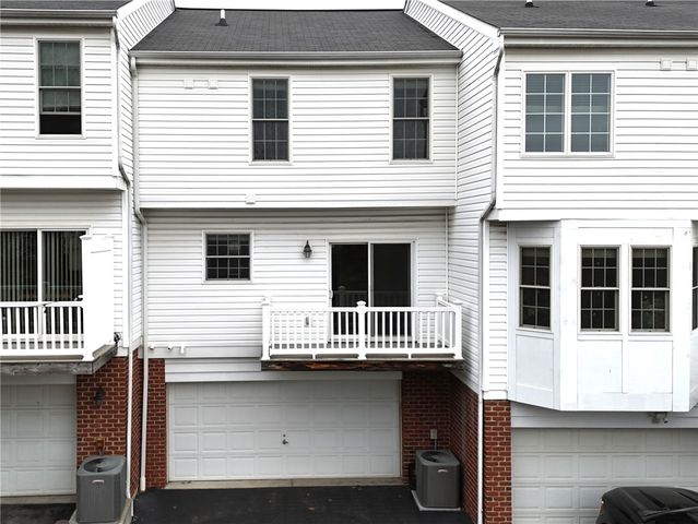 409 Marshall Heights Dr, Marshall, PA 15090