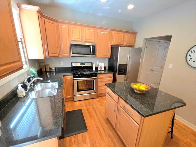 409 Marshall Heights Dr, Marshall, PA 15090