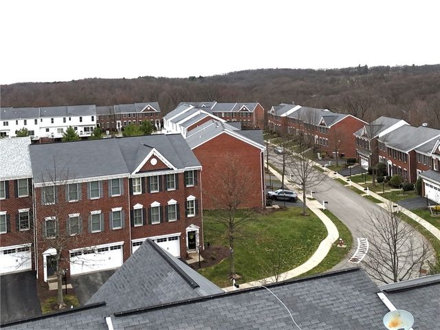 409 Marshall Heights Dr, Marshall, PA 15090