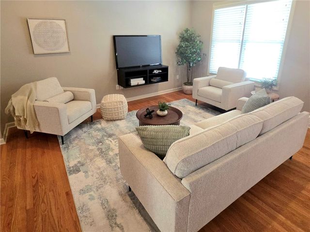 409 Marshall Heights Dr, Marshall, PA 15090