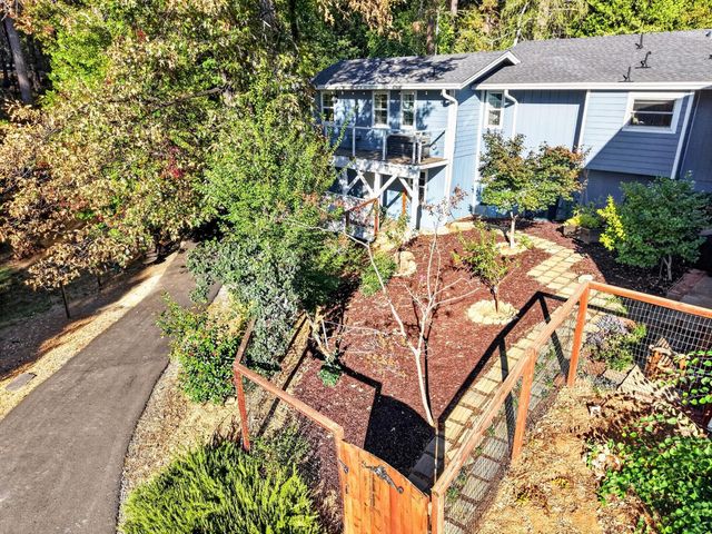 2664 Cable Rd, Camino, CA 95709