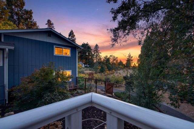 2664 Cable Rd, Camino, CA 95709