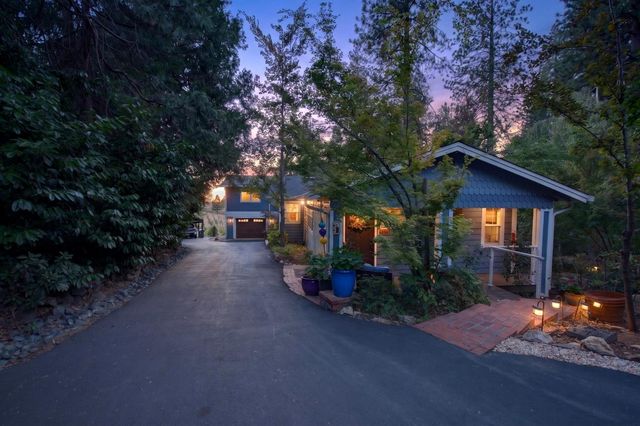 2664 Cable Rd, Camino, CA 95709