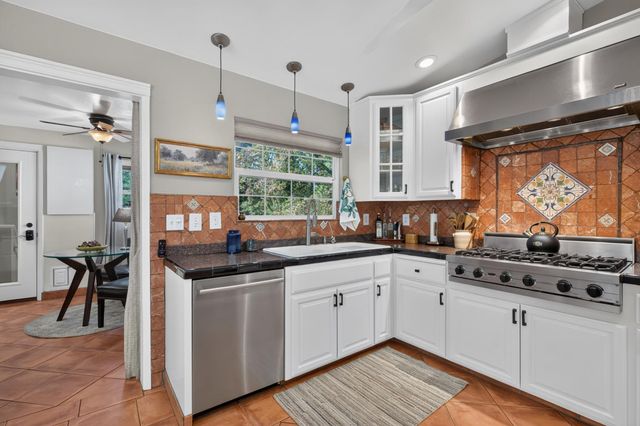 2664 Cable Rd, Camino, CA 95709