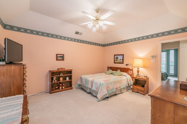 7917 Kendra Lane, North Richland Hills, TX 76182