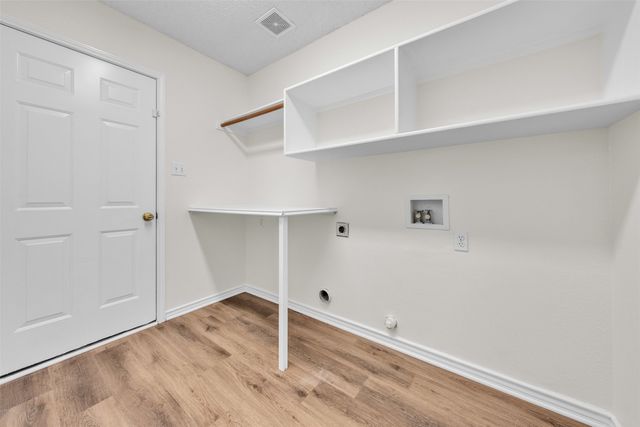 2202 Richmond Circle, Mansfield, TX 76063