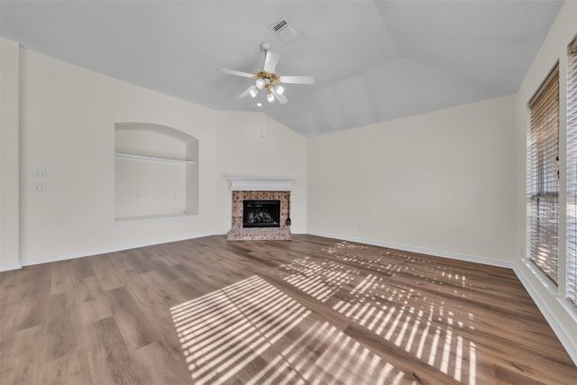 2202 Richmond Circle, Mansfield, TX 76063