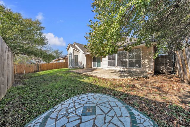 2202 Richmond Circle, Mansfield, TX 76063