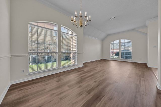 2202 Richmond Circle, Mansfield, TX 76063