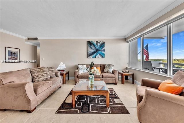 3111 N Ocean Dr 904, Hollywood, FL 33019