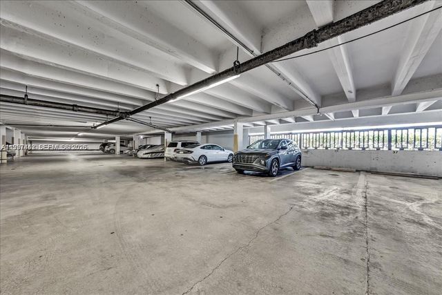 3111 N Ocean Dr 904, Hollywood, FL 33019