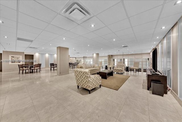 3111 N Ocean Dr 904, Hollywood, FL 33019