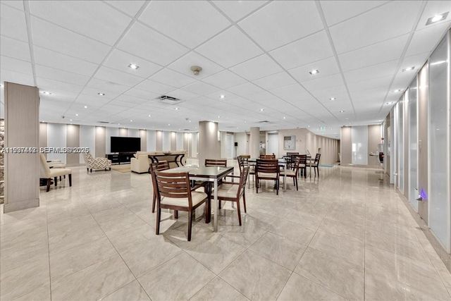 3111 N Ocean Dr 904, Hollywood, FL 33019