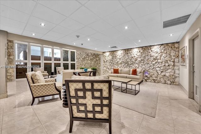 3111 N Ocean Dr 904, Hollywood, FL 33019