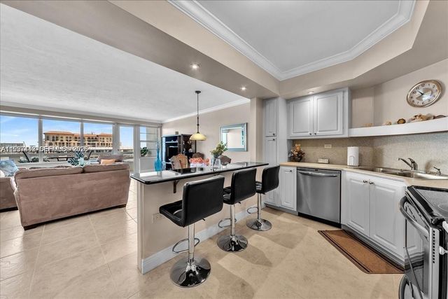 3111 N Ocean Dr 904, Hollywood, FL 33019