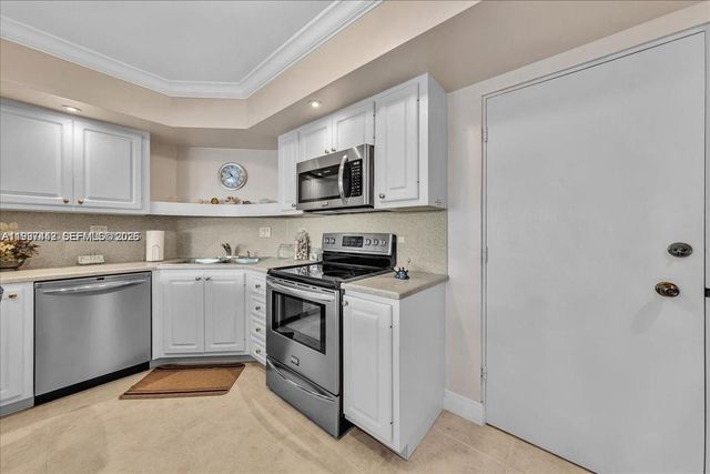 3111 N Ocean Dr 904, Hollywood, FL 33019