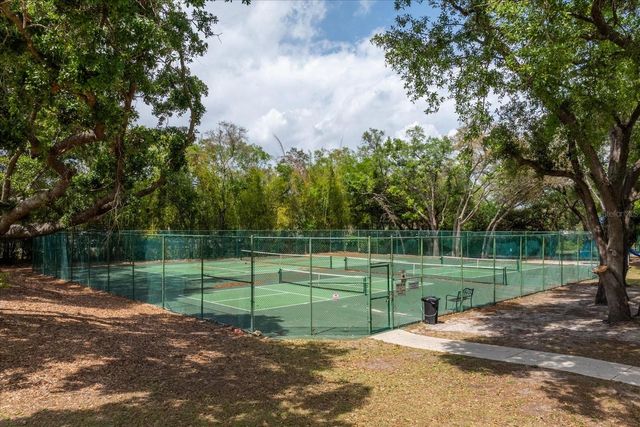 1321 S RIDGE LAKE CIRCLE, Longwood, FL 32750