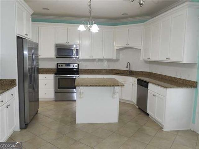 709 Eden Lane, Hinesville, GA 31313