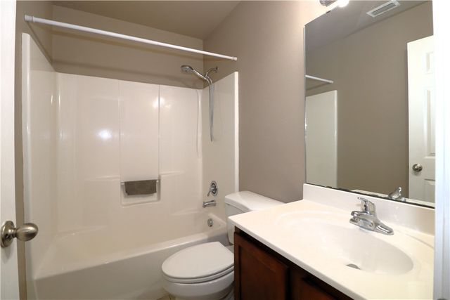 3814 Las Bahias Dr, Corpus Christi, TX 78414