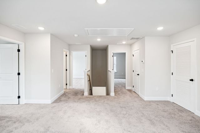 120 Dahlia Dr, La Vergne, TN 37086