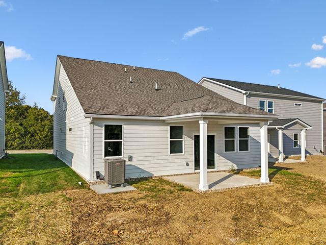 120 Dahlia Dr, La Vergne, TN 37086