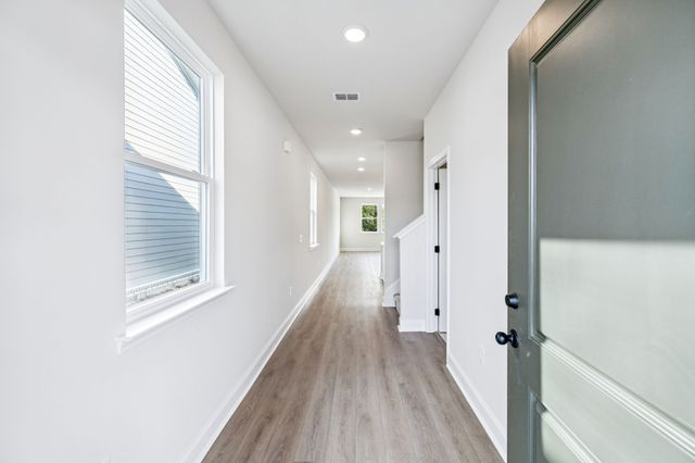 120 Dahlia Dr, La Vergne, TN 37086