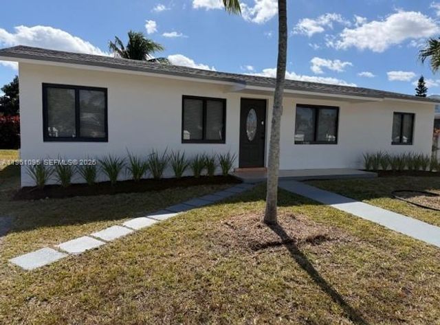 15360 SW 302nd St, Homestead, FL 33033