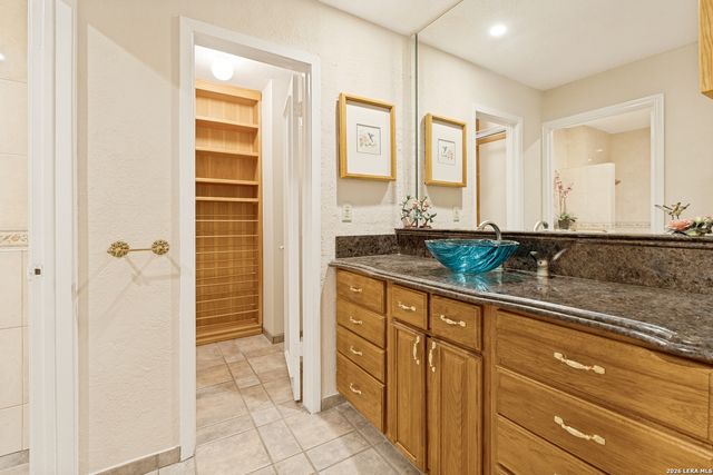16702 Hunting Valley, San Antonio, TX 78247