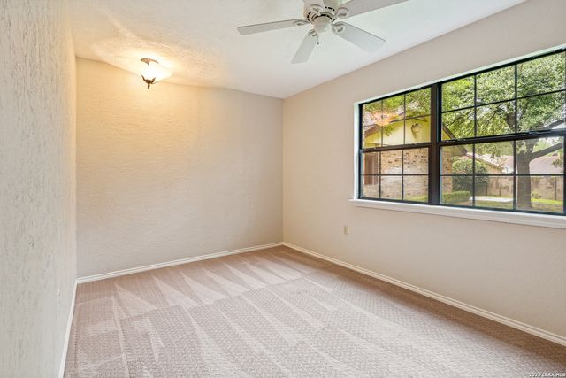 16702 Hunting Valley, San Antonio, TX 78247