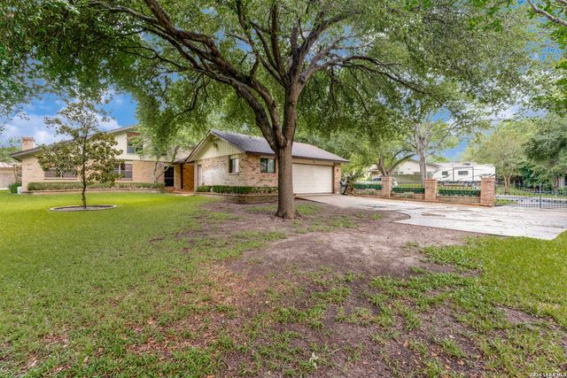 16702 Hunting Valley, San Antonio, TX 78247