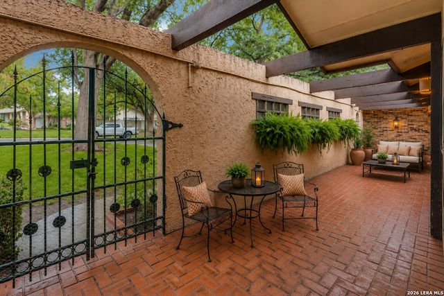 16702 Hunting Valley, San Antonio, TX 78247