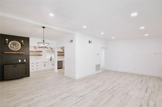 116 N VIRGINIA AVENUE, Sanford, FL 32771