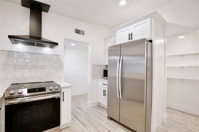 116 N VIRGINIA AVENUE, Sanford, FL 32771