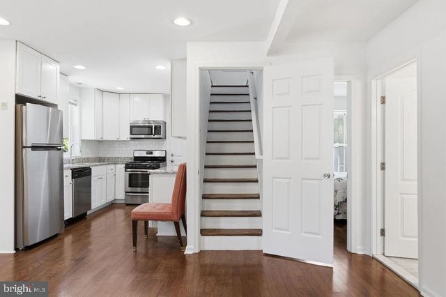 6717 MARIANNE DR, Suitland, MD 20746