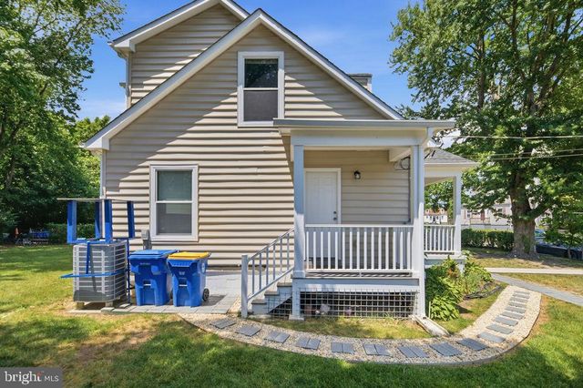 6717 MARIANNE DR, Suitland, MD 20746
