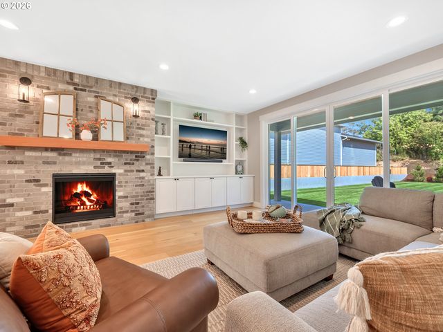 1360 SEA RIDGE Ln, Gearhart, OR 97138