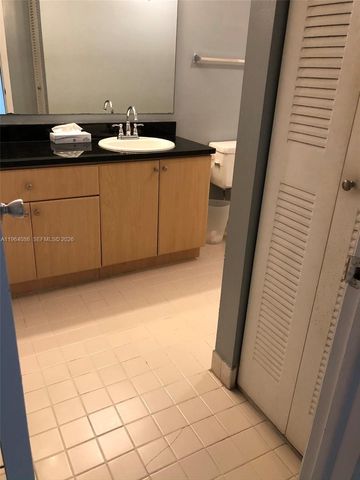 7130 NW 179th St 209, Hialeah, FL 33015