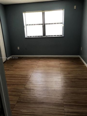 7130 NW 179th St 209, Hialeah, FL 33015