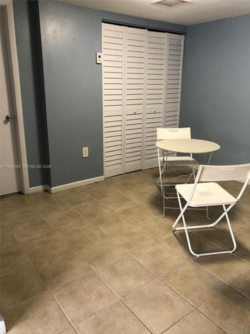 7130 NW 179th St 209, Hialeah, FL 33015