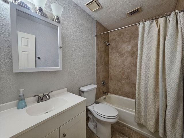 3618 Curry Lane, Dickinson, TX 77539