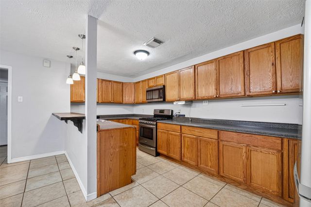 1439 Middle Park Street, Pasadena, TX 77504