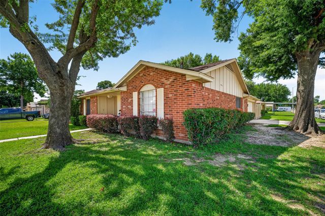 1439 Middle Park Street, Pasadena, TX 77504