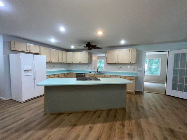 300 Playground Road, Walhalla, SC 29691